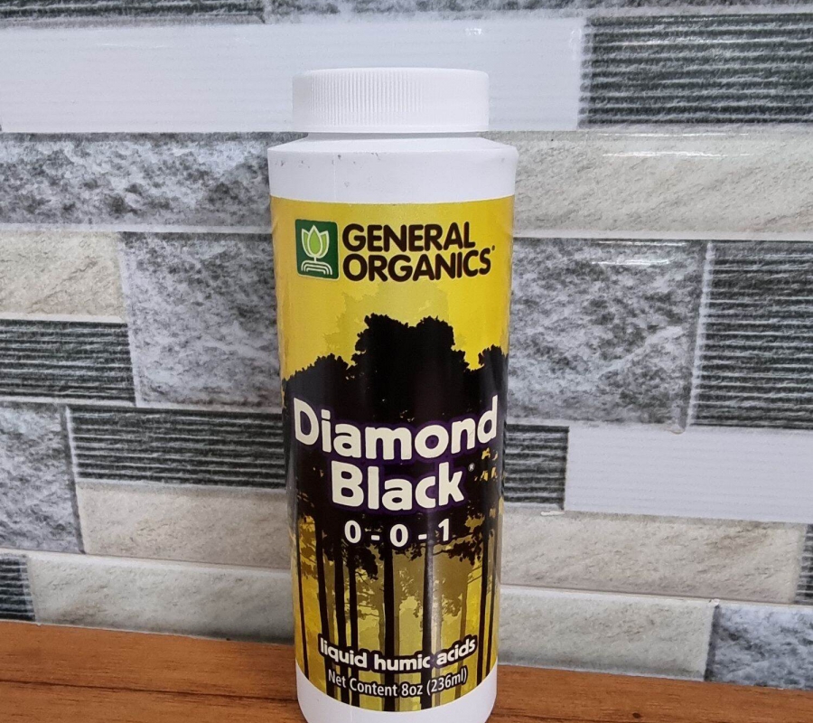 Phân hữu cơ Humic Acid Diamond Black 0-0-1 - 946ml