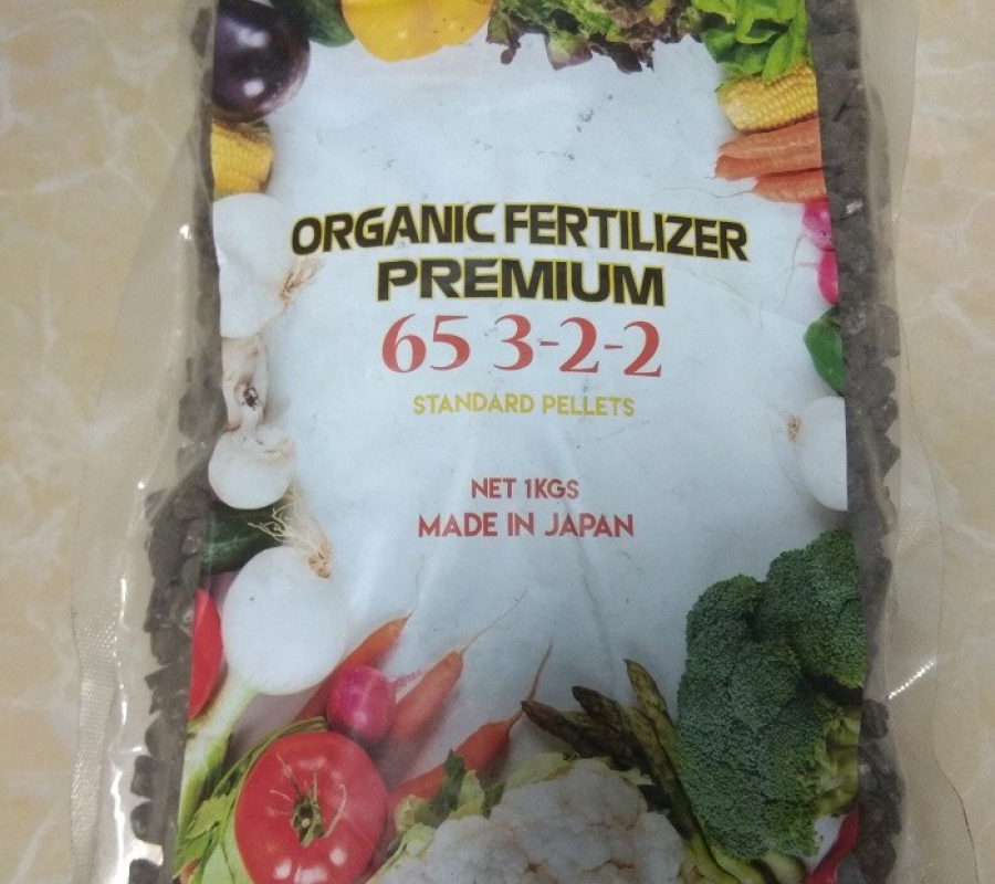 Phân hữu cơ Nhật Organic Fertilizer Premium 65 3-2-2 - GóI 1 kg