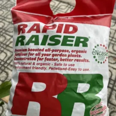 Phân hữu cơ đậm đặc Rapid Raiser nhập khầu từ Úc - 1kg