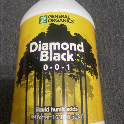 Phân hữu cơ Humic Acid Diamond Black 0-0-1 - 3.8 lít