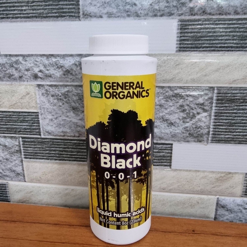Phân hữu cơ Humic Acid Diamond Black 0-0-1 - 946ml