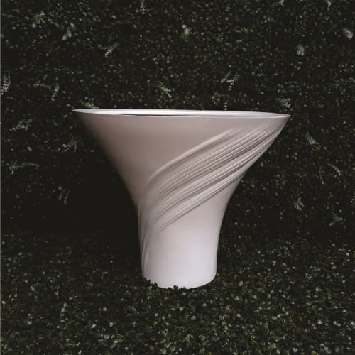 Chậu trồng cây dáng ly đẹp